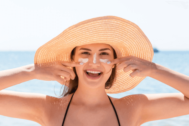 सनस्क्रीन के फायदे और नुकसान - Sunscreen Benefits - Fayde or Nuksan